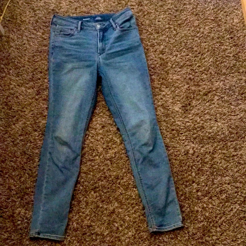 Old Navy women’s skinny jeans